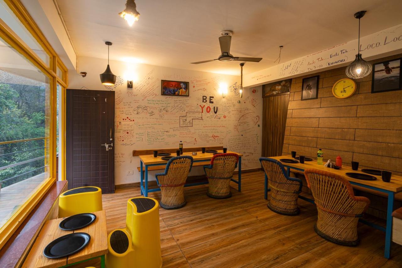 The Hosteller Mussoorie By The Streamside, Kempty Exterior foto