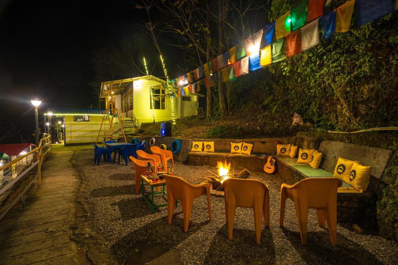 The Hosteller Mussoorie By The Streamside, Kempty Exterior foto